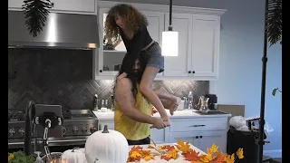 10/26/22 EsfandTV - CARVING MASSIVE PUMPKINS w BONNIE