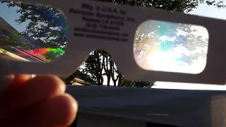 Diffraction grating glasses.