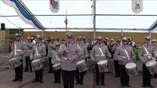 Graf Zeppelin, Tambourkorps Wevelinghoven, 90-jähriges Jubiläum Tambourcorps Neuenhausen 2015