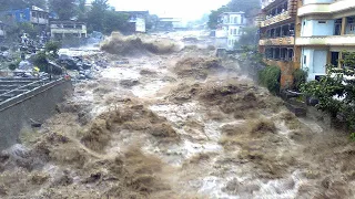Vietnam turns into an ocean as 17 people die in flooding attack