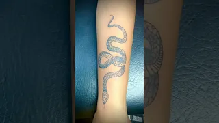 Snake Tattoo Kaisa Laga ￼🐍🐍 #shorts #tattoo #tattooartist #snaketattoo