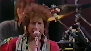 Bob Dylan And Tom Petty - Everyone Must Get Stoned  (Farm Aid   4th July 1986)