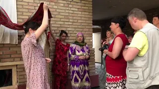 Самаркандский "Келин салом" (Приветствие невесты в национальном костюме)