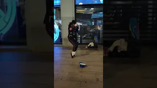 Amazing!! Michael Jackson dances on a street in Madrid #michaeljackson #streetdance