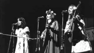 Legend of a Girl Child Linda - Joan Baez & Mimi Fariña & Judy Collins-.