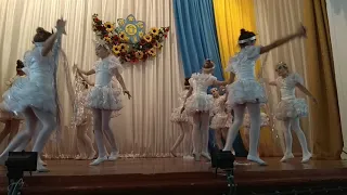 ансамбль танцю "Асорті" - "Новий рік"