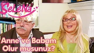 Selena'nın yalan anne ve babası!