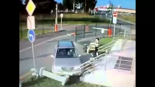 Women Driving Fail Compilation [[OneShotFails]]