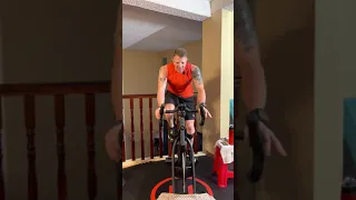 Indoor Cycle 30 Minute HIIT 2.5