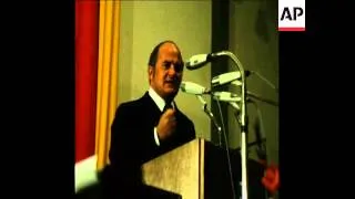 SYND 15/11/72 BARZEL ADDRESSES CDU RALLY