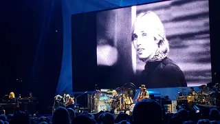 Fleetwood Mac (Stevie Nicks Vocals, Tom Petty Tribute) - Free Fallin (Live) At The Forum 12/2018