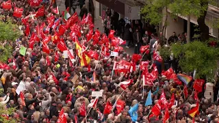 Klan News - Mbështetësit thirrje kryeministrit të Spanjës të qëndrojë