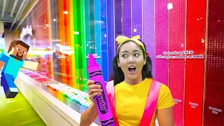 Ellie Sparkles DIY Crayon Arts & Crafts Experiment at Crayola Factory