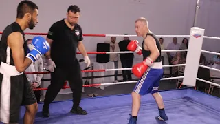 Tony Deakin vs Naez Bauker   Southpaw Boxing Show   Wolverhampton   150423