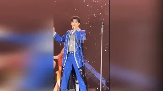 Димаш Стамбул! Супер концерт супер Маэстро! Фрагменты  атмосферыDimash Istanbul! A super concert