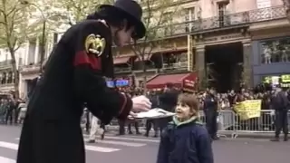 [ INAUGURATION ] Michael Jackson entre à Grévin le 19 avril 1997