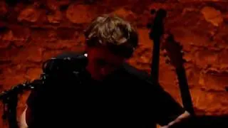 Ben Howard - Empty Corridors (Live in Paris 2010).MOV