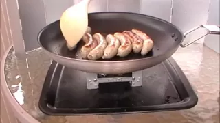 German Army Esbit-Stove, Pan, Sausages, Beans