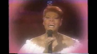 Dionne Warwick - Saving All My Love For You Live 1986