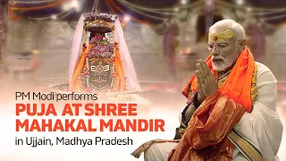PM Modi performs Darshan & Pooja at Shree Mahakaleshwar Temple in Madhya Pradesh