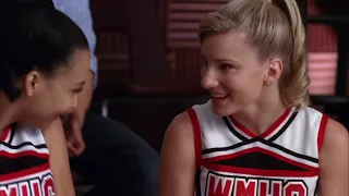Brittany and Santana: Background Moments, Stolen Glances and Short Scenes