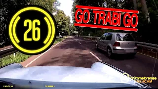 Verkehrshindernis Trabant, Tesla Bremsassistent , Vordrängeln | tr0mmelbremse Dashcam #026