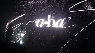 A-ha - Tour Intro+Take On Me @(first row) live at Crocus City Hall, Moscow, Russia 22.11.2019