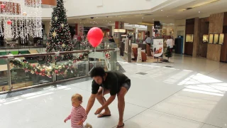 HOW TO GO CHRISTMAS SHOPPING WITH A BABY