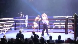 Youri kalenga vs Denton Daley