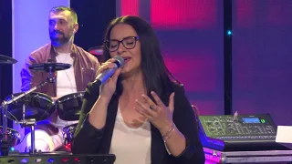 Aneta i Grupa Molika - Majko edna si na svetot (Live Quarantine Show)