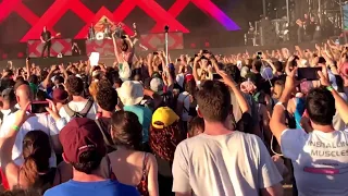 Blink 182 - What's my age again live crowd singing! 17/06/2017 i-Days Monza