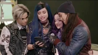 Descendants 3 - Unlocking Secrets