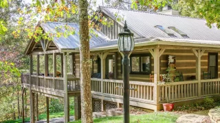 Spectacular Log Home on 24 Acres in Franklin Tennessee (4545 Scenic Hills Road)