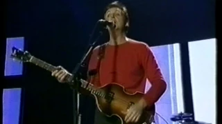 Paul McCartney Live At The Palacio de los Deportes, Mexico City, Mexico (Sunday 3rd November 2002)