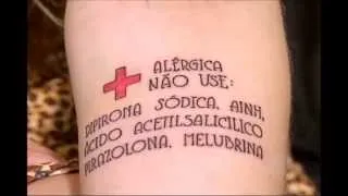 MS Record - Para evitar reações alérgicas, jovem tatua no corpo lista de remédios que tem alergia