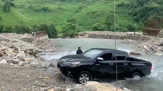 hilux Revo video 4x4