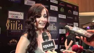 Dia Mirza In Singapore For IIFA 2012 | MissMalini