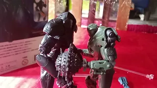 titan Redeemer vs obsidian fury toy battle a new Jaeger fleet toy | Epic battle |