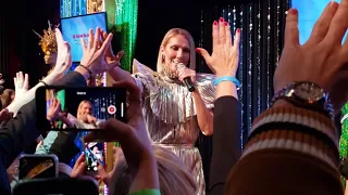 Céline Dion - Flying On My Own Live @ Lips, New York (2019)