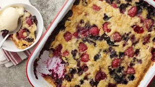 Classic Mixed Berry Dump Cake | Betty Crocker Recipe