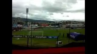 entrada de la cronica roja al estadio