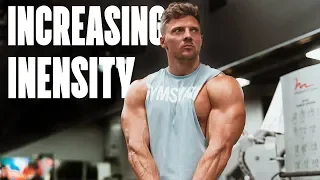 BEST SPLIT TRAINING EVER !!! - CHEST, ARMS & SHOULDERS