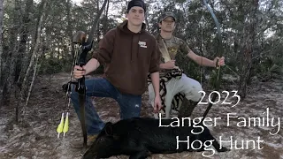 Traditional Bowhunting 2023 Langer Family Hog Hunt