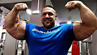 Kiss Jenő karedzés (bicepsz + tricepsz)