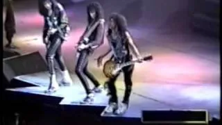 KISS - Love Gun - San Antonio 1990 - Hot in The Shade Tour