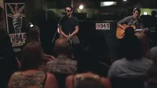 Arctic Monkeys - Why'd You Only Call Me When You're High (acoustic) - FM 94/9