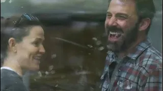 Ben Affleck and Jennifer Garner look so happy!  How does Jlo truly feel?