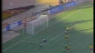 1990 (June 23) Cameroon 2-Colombia 1 (World Cup).mpg