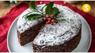 Last Minute Christmas Cake Recipe - SORTEDfood