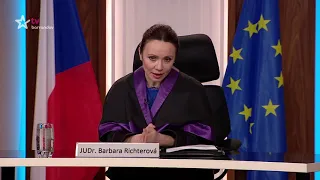 Soudkyně Barbara (2018/94) - Jedna nebo druhá